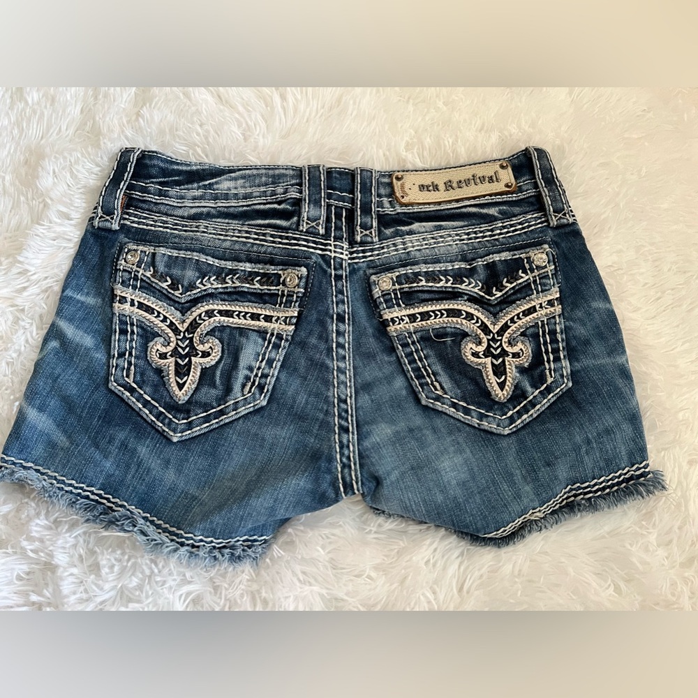 Rock revival shorts size 26